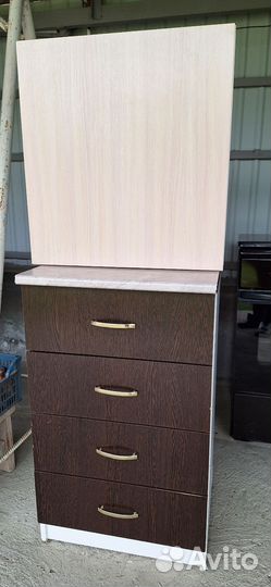 Кухонный шкаф