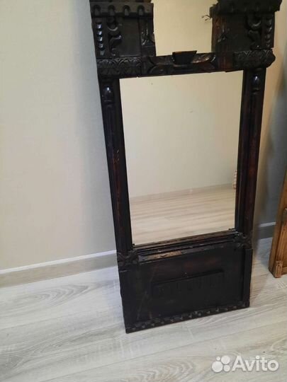 Старинное зеркало
