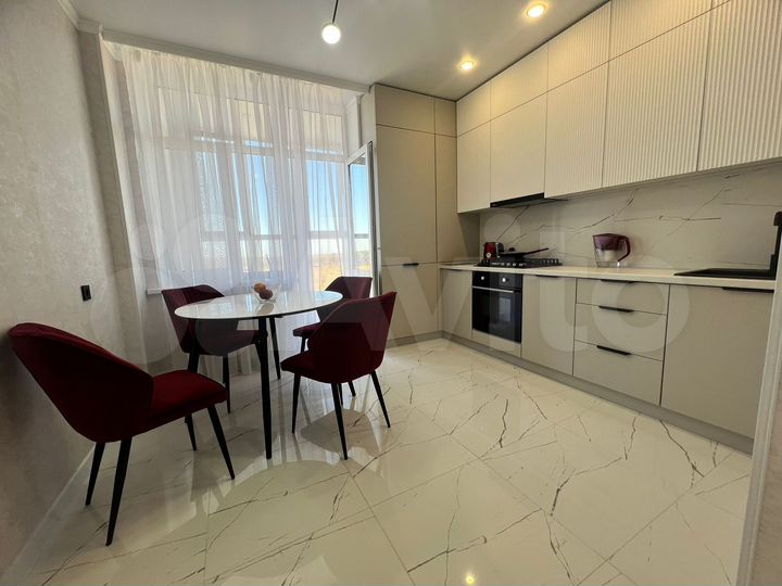 2-к. квартира, 60 м², 12/18 эт.