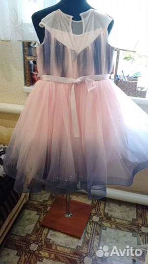 Платье нарядное