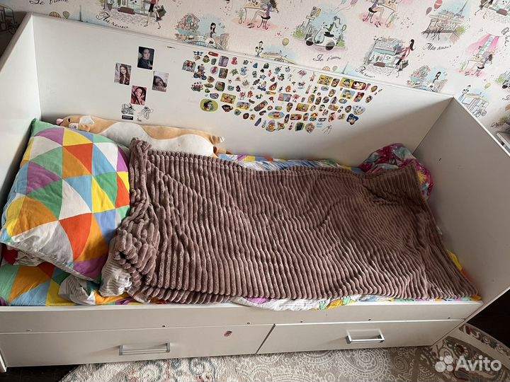 Кровать с матрасом