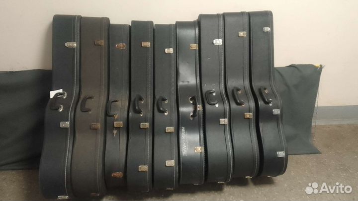 Кейсы для акустических, электро гитар и банджо