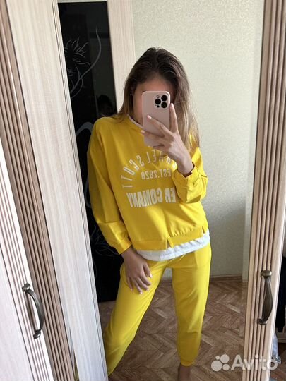 Костюм спортивный