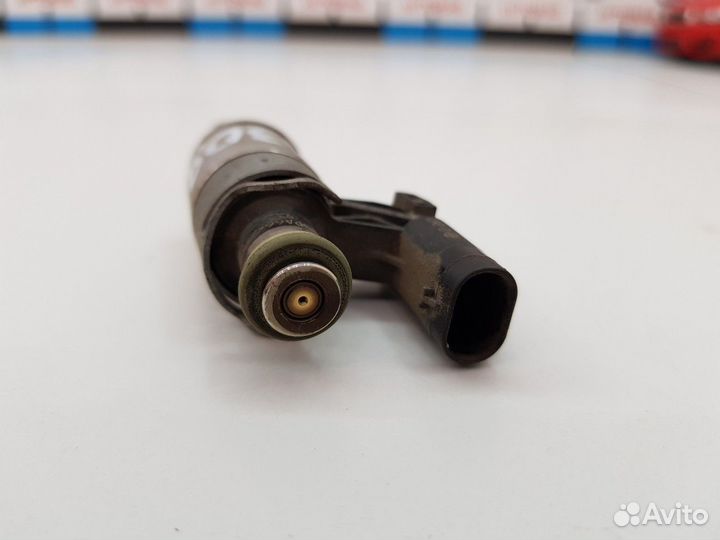 Форсунка топливная (Skoda Octavia)