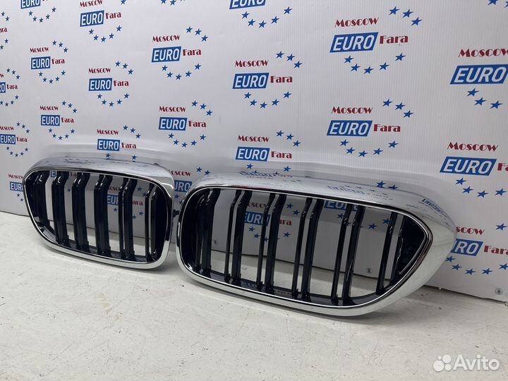 Решетки радиатора ноздри BMW 5 G30 хром обод