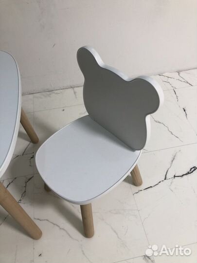 Детский стол и стул