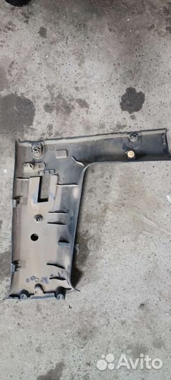 Обшивка задней стойки L R ваз largus