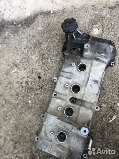 Клапанная крышка мазда 3 BK 1.6 литра Z6