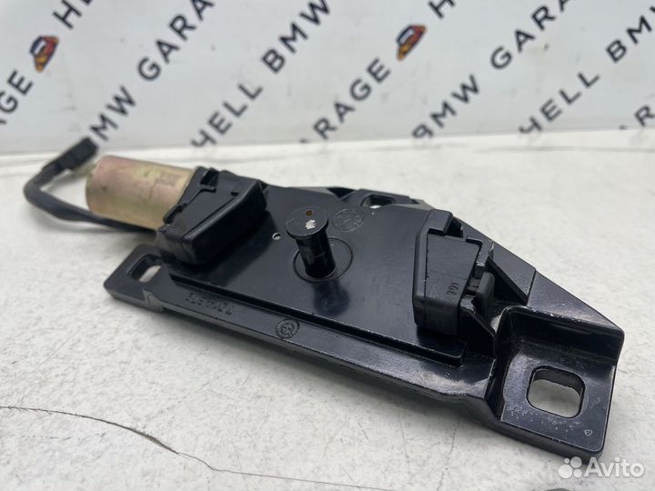 Доводчик багажника Bmw E65 E66