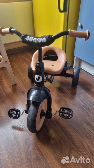 Детский трехколесный велосипед новый