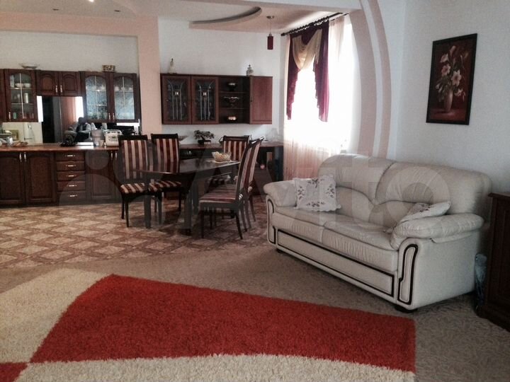 Дом 150 м² на участке 1 сот.