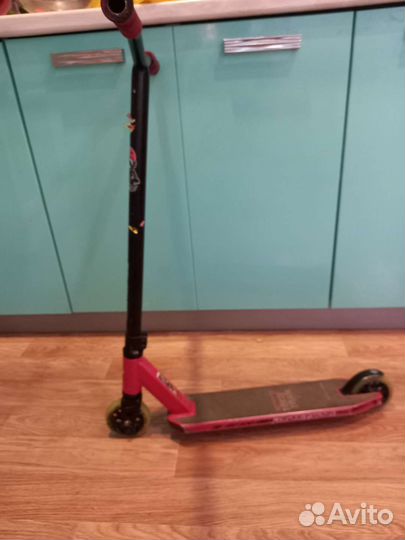 Трюковой самокат touch team duker 202