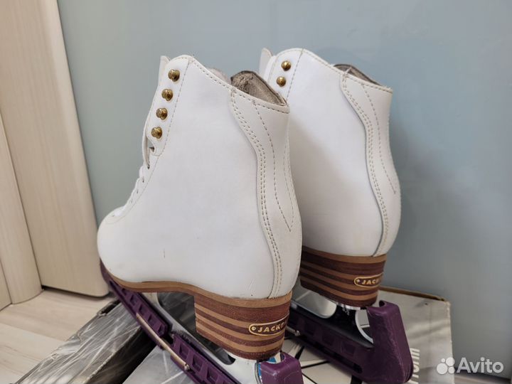 Фигурные коньки jackson freestyle 6c (36-37)