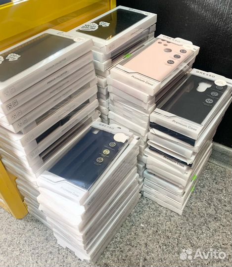 Чехлы для телефонов разные