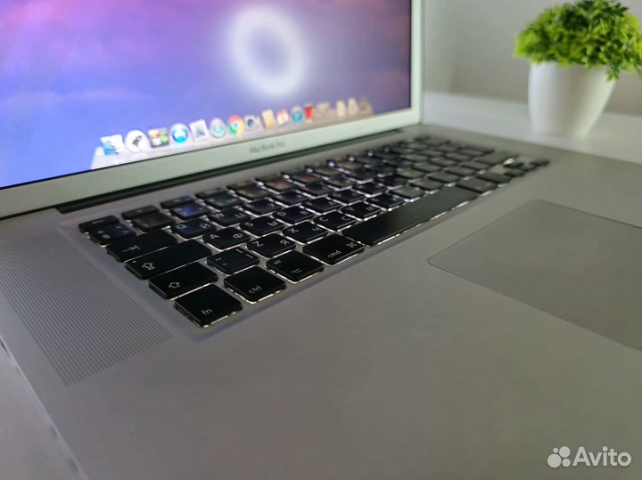 Ноутбук Apple Macbook Pro 15 i7\HD Graphics\4 Gb\1
