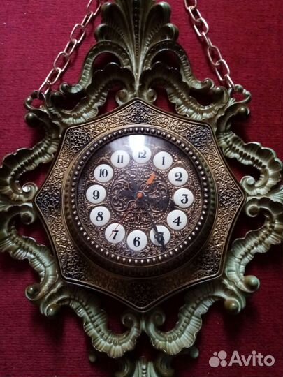 Часы настенные в винтажном стиле