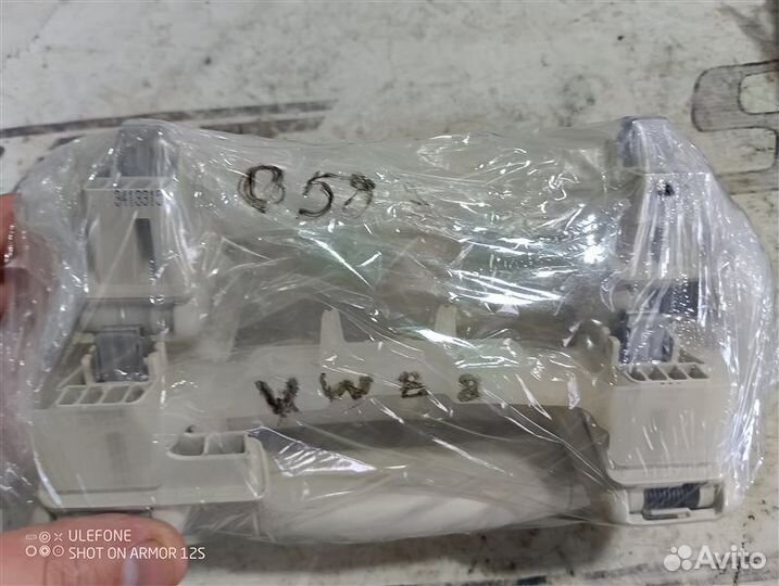 Ручки потолочные Volkswagen Passat B8 1.4 CZE 2015