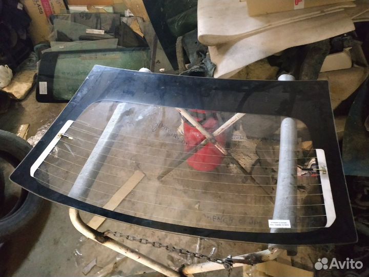 Стекло заднее Citroen С4 купе