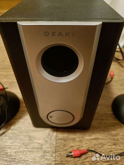 Компьютерные колонки 2.1