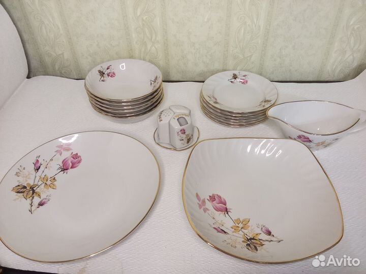 Сервиз столовый