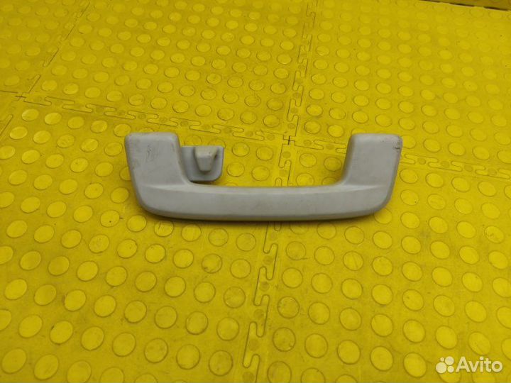 Ручка потолка Skoda Octavia лифтбек A8 DJK 2021