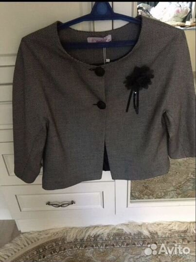 Пиджак женский 46