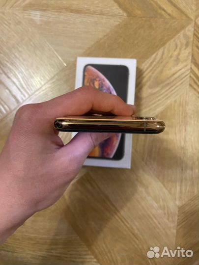 iPhone Xs, 64 ГБ
