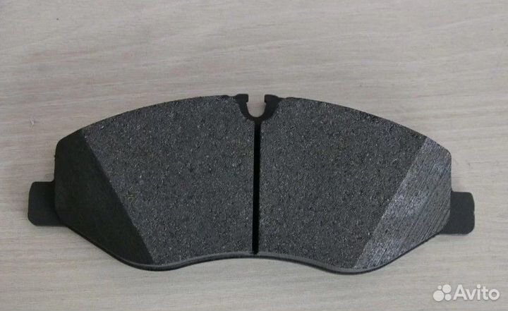 Колодки тормозные Мерседес V447 Оригинал Новые