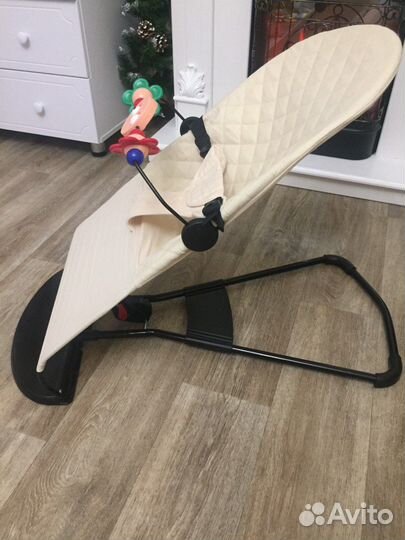 Шезлонг для новорожденных