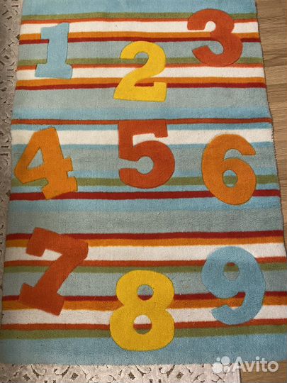Продам ковер в детскую