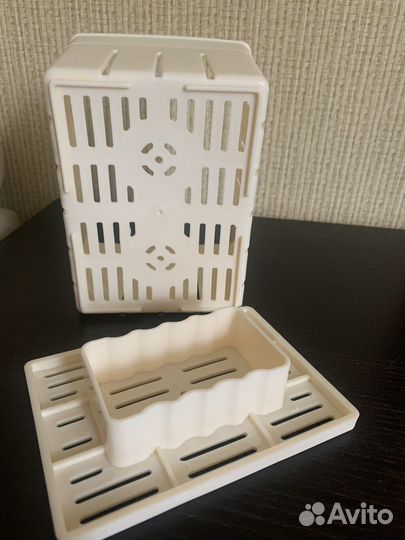 Форма для сыра и творога с поршнем