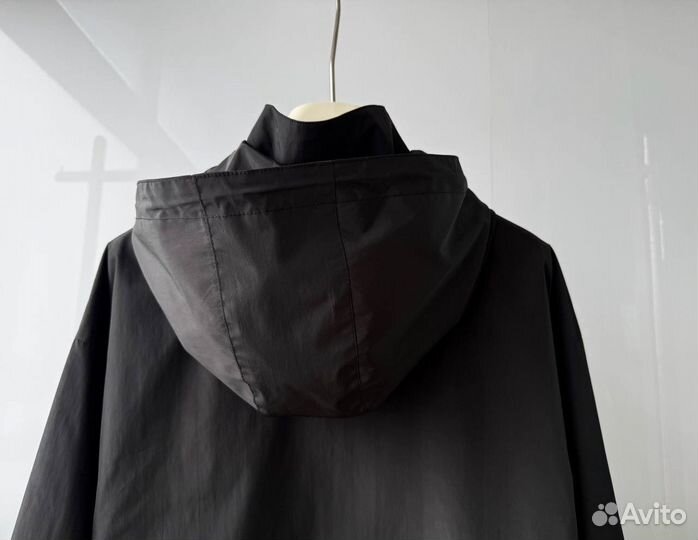 Ветровка Prada