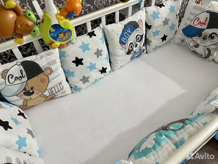 Подушки-бортики в детскую кроватку новые