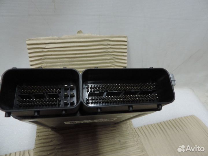 Блок управления двигателем Mercedes-Benz E-Class 2