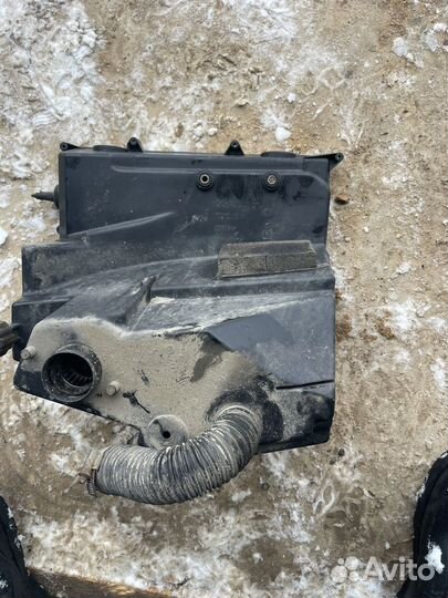 Корпус блока предохранителей range rover 4.2 l322