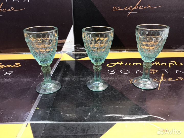 Рюмки старинные стекло