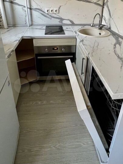 3-к. квартира, 40 м², 2/6 эт.