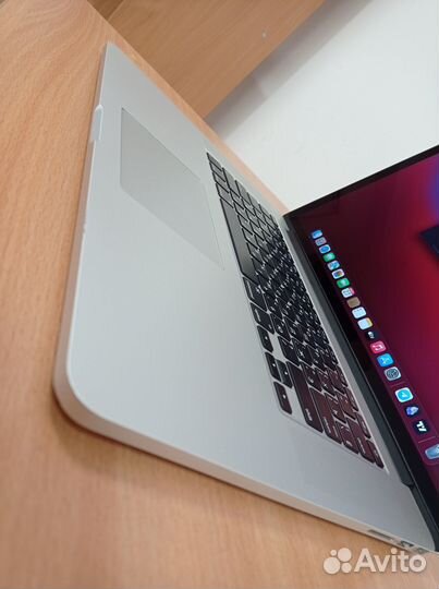 Macbook pro 15 retina 2015
