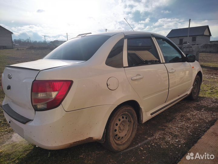 LADA Granta 1.6 МТ, 2013, 240 000 км
