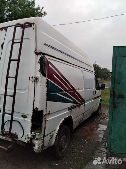 Ford Transit 2.5 МТ, 1998, битый, 500 000 км
