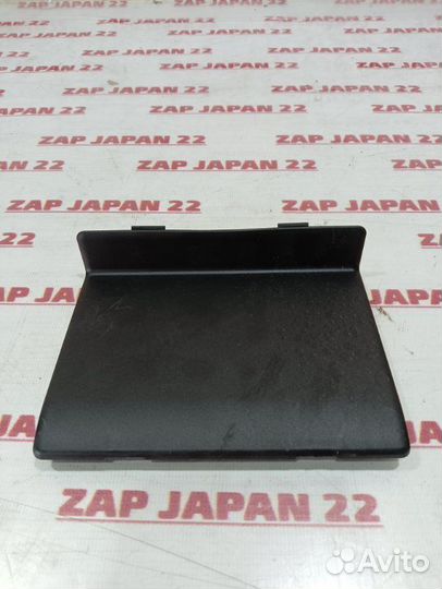 Заглушка кармана обшивки багажника задняя Toyota