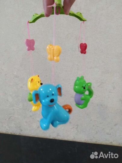 Игрушки на детскую кроватку