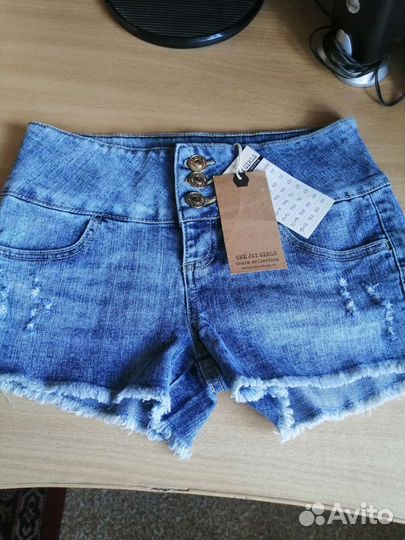 Джинсовые шорты