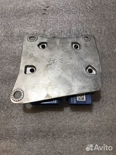 Блок управления Hyundai Santa Fe 4 TM D4HB 2018