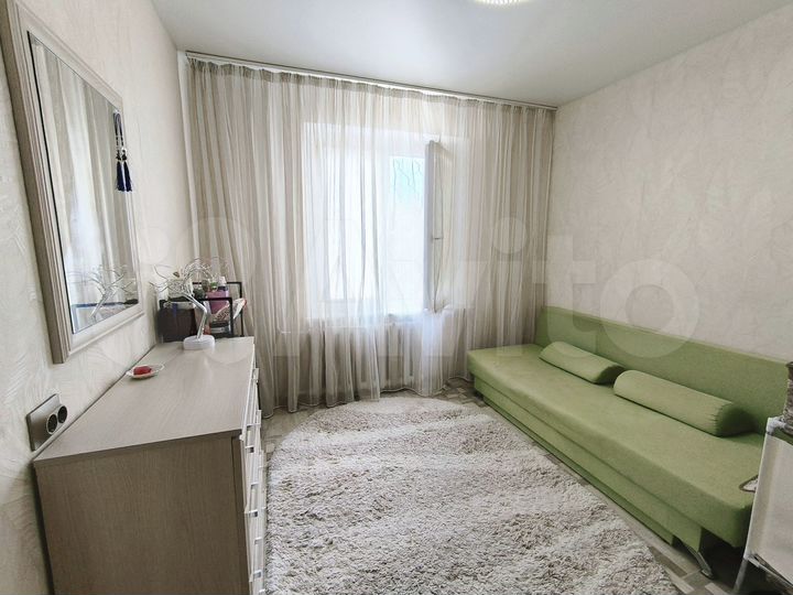 3-к. квартира, 74 м², 1/10 эт.