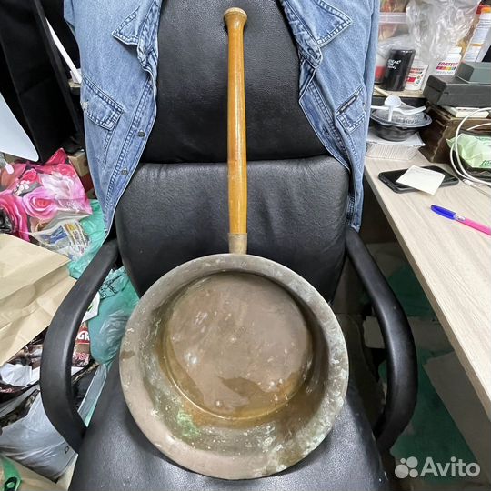 Старинный латунный таз с ручкой до 1917 г (Сзр)