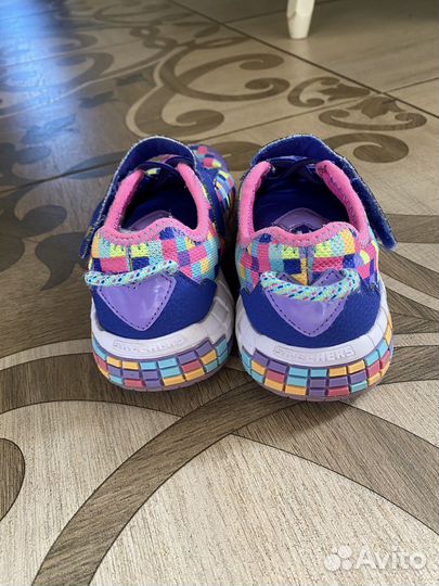 Кроссовки sketchers для девочки