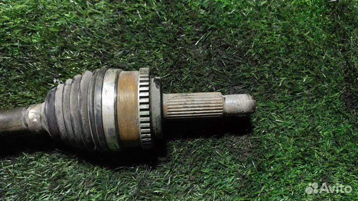 Привод передний правый Kia Cerato