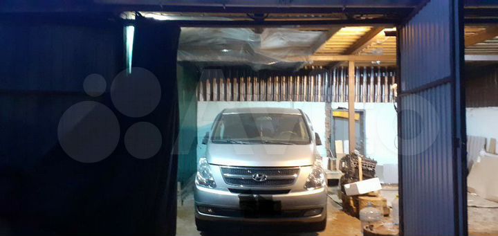 Машиноместо, > 30 м²