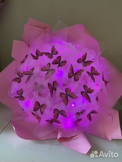 Букет из бабочек светящийся розовый